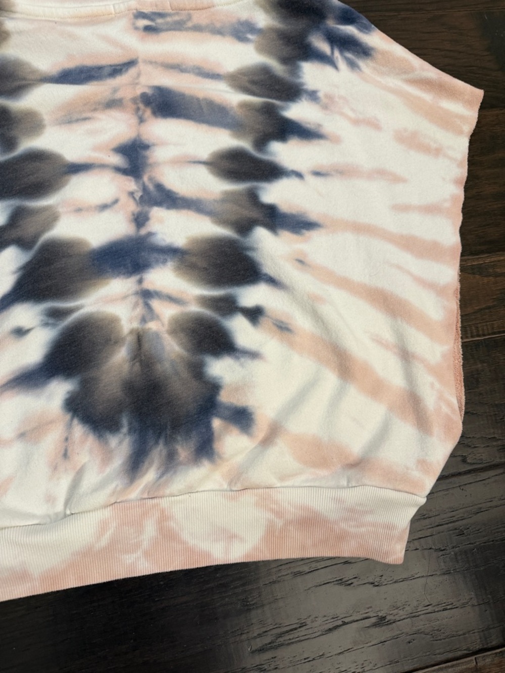 Hoodie Top Young Fabulous & Broke Peach and Navy Tie-Dye - Picture 11 of 15